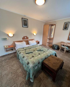 Отель Ilek Hotel, Гостиница ИЛЕК  Актобе
